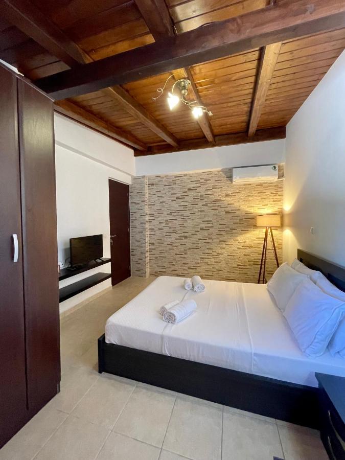 Villa Summer Breeze นิเกียนา ภายนอก รูปภาพ