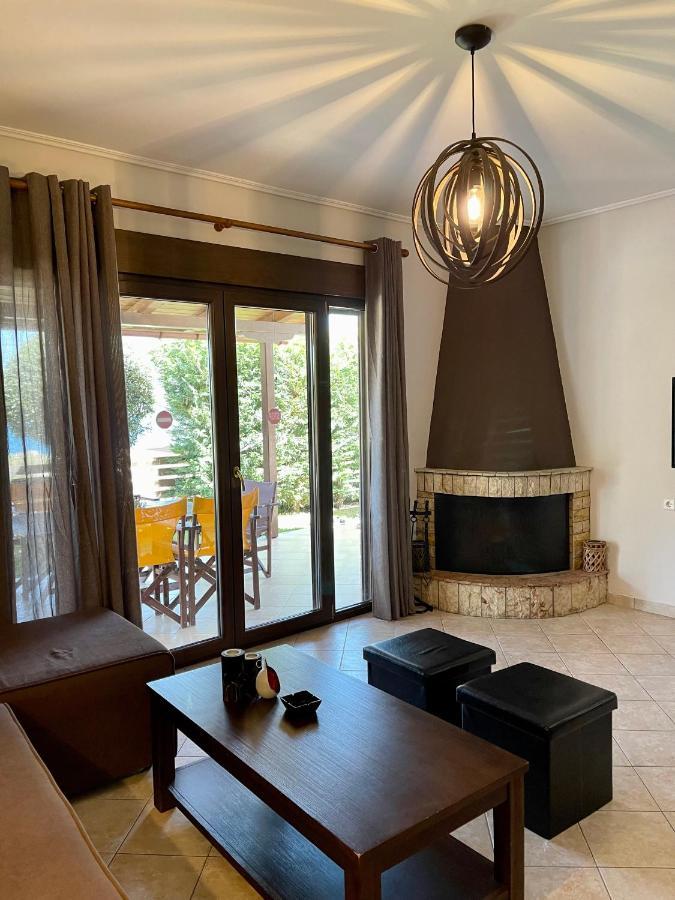 Villa Summer Breeze นิเกียนา ภายนอก รูปภาพ