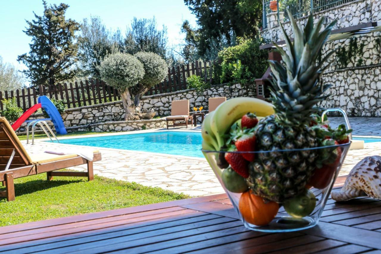 Villa Summer Breeze นิเกียนา ภายนอก รูปภาพ